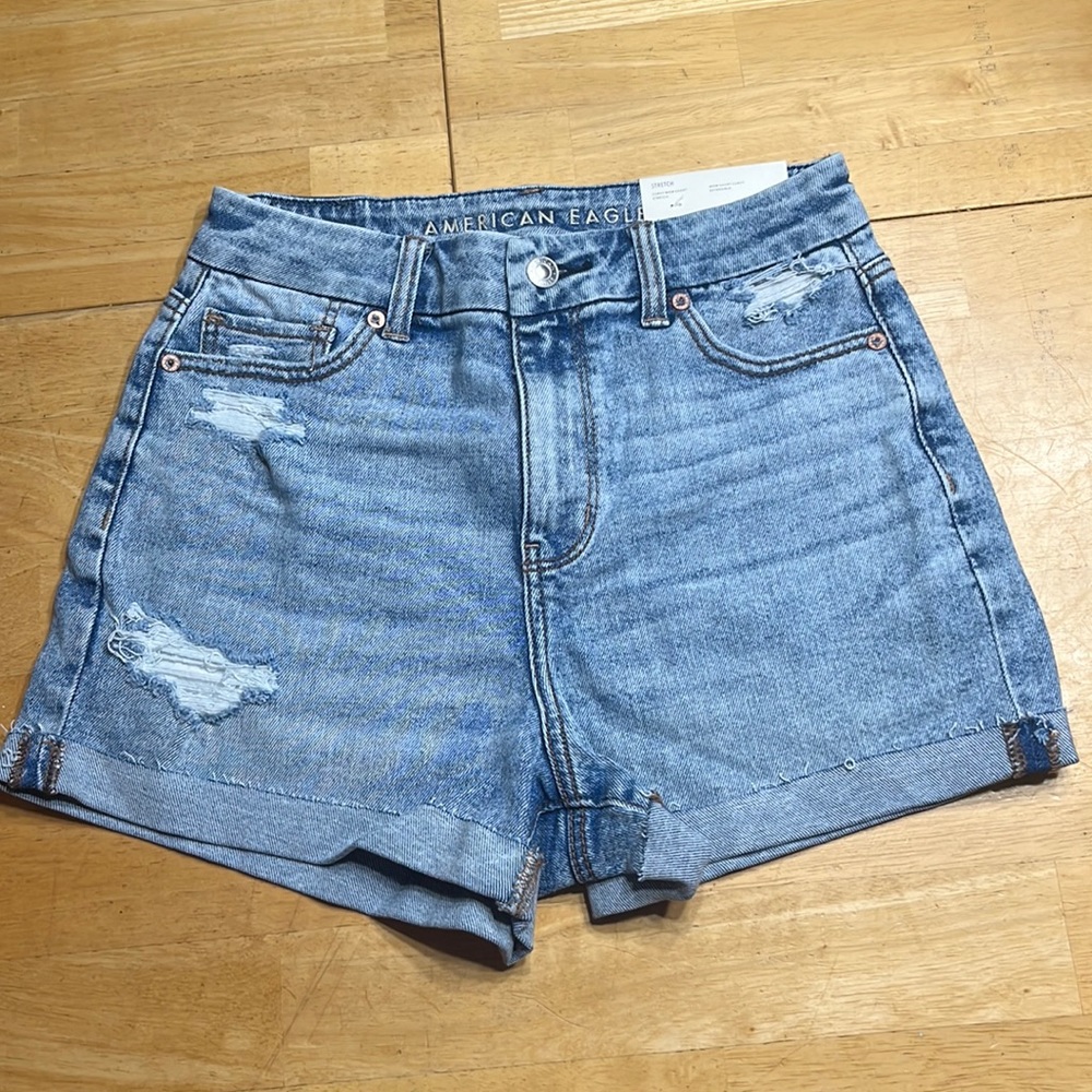 American Eagle curvy mom shorts, stretch, super high rise size 4/27w.